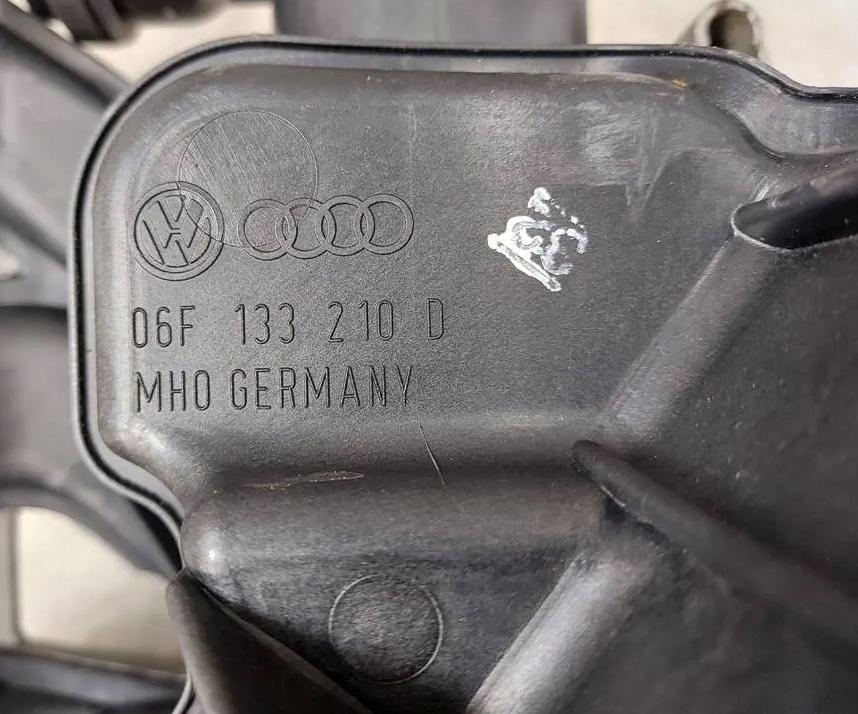Potrubie sacie, sanie Volkswagen Golf   06F133210D