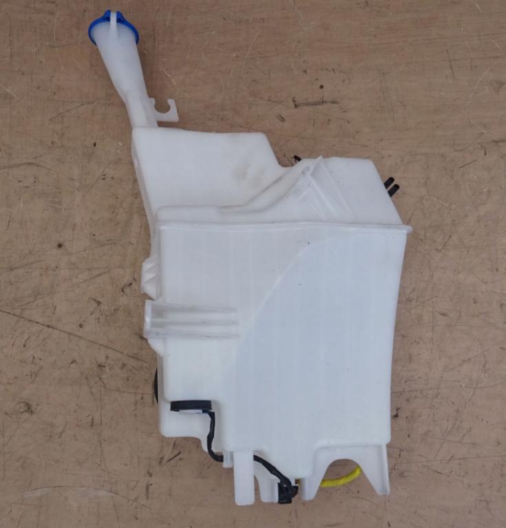 HYUNDAI TUCSON II nádrž: ostrekovačov ostrekovače