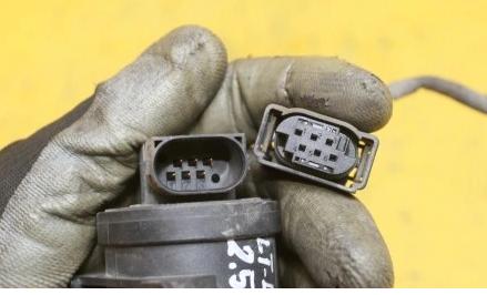 plynového pedálu LT 46 35 A0115428617