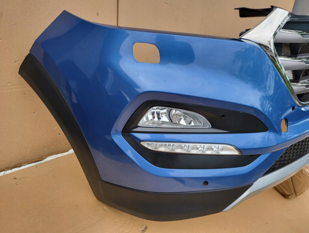 HYUNDAI TUCSON III Nárazník predný Mriežka LED DRL: