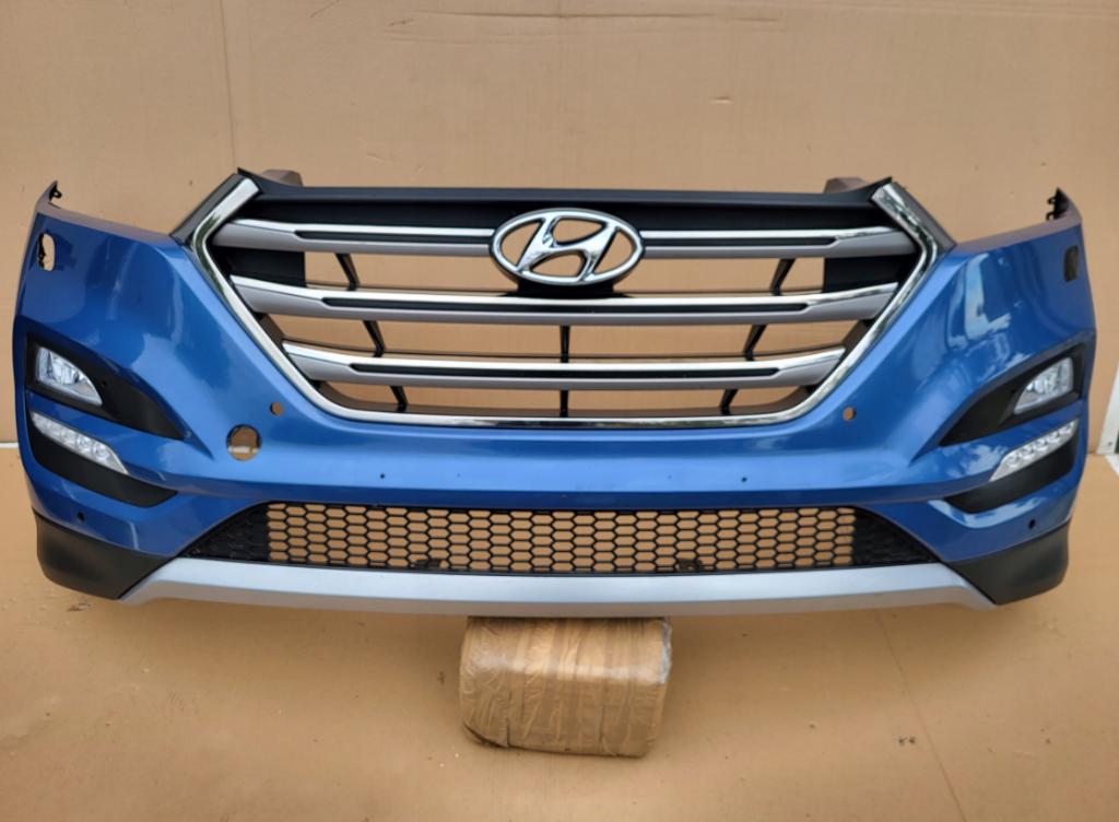 HYUNDAI TUCSON III Nárazník predný Mriežka LED DRL: