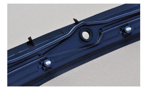 torpédo plast pod čelní okno  originál BMW E46 51718208483