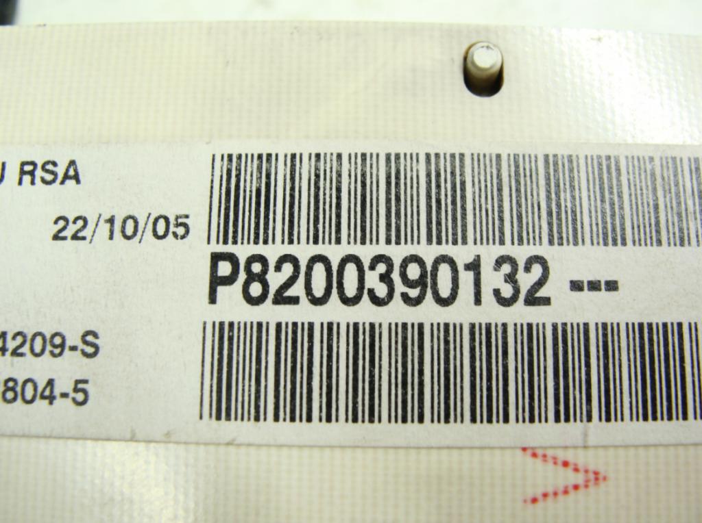 Prístrojovka ,dislpej RENAULT TRAFIC 1.9 DCI P8200390132