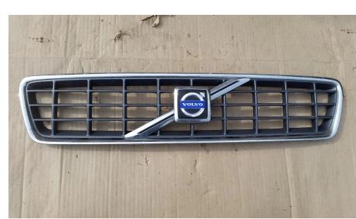 Mriežka maska VOLVO S40 V40 LIFT 2000-2004