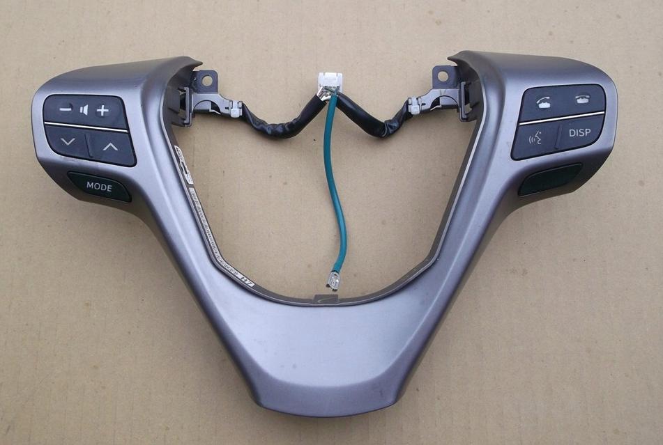 Toyota AVENSIS T27  Prepínač volantu multifunkčný 45100-05570-D