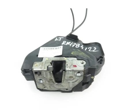 zámok ľavy zadný MERCEDES-BENZ W203 2037300135