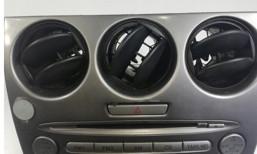 Panel: Rádio: konzola: Radio Mazda 6 FF011068B