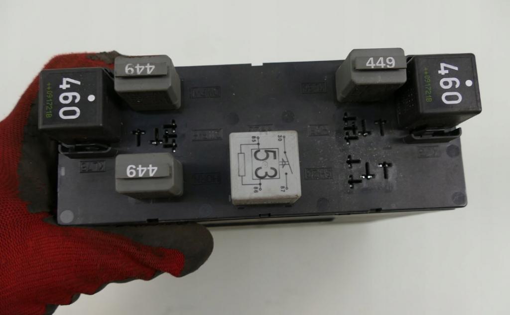 VW PASSAT B6 2.0 TDI Modul komfortu Riadiaca jednotka 3C8937049D