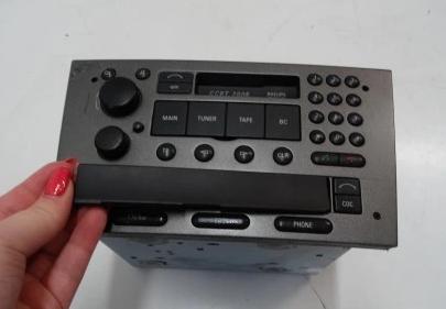 RADIO SIEMENS VDO OPEL VECTRA C 330886636 ulomene spodne dvierka vid foto