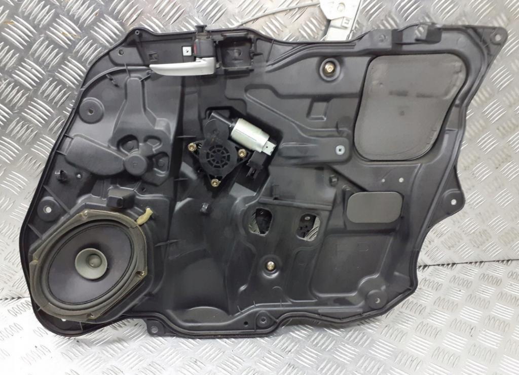Mechanizmus okna pravy predný MAZDA 3 BK