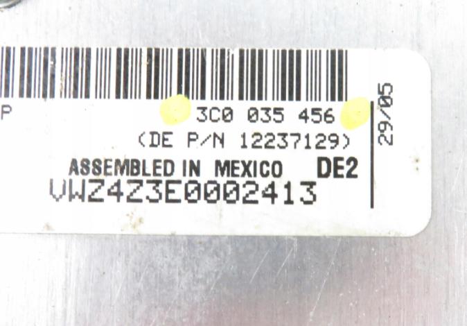 Zosilňovač VW PASSAT B6  3C0035456