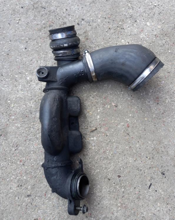 rezonátor Rúra trubka Turbo 9655059180 VOLVO V50