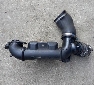 rezonátor Rúra trubka Turbo 9655059180 VOLVO V50