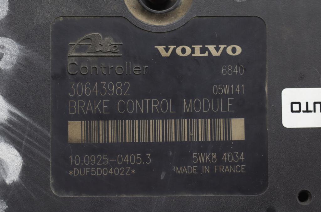 Pumpa ABS VOLVO XC90 I  30643982