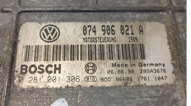 Riadiaca jednotka Motor VW T4 2.5TDI 074906021A