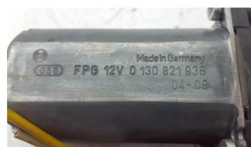 Motorček okna predný ľavy FORD FUSION 0130821938