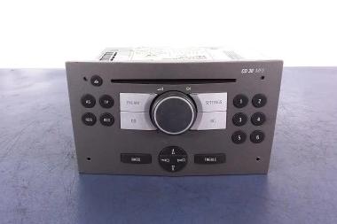 OPEL ASTRA H RADIO - CD 13154304AZ ( kód nemáme )