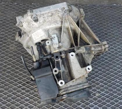 FORD FOCUS CMAX 1.8 16V Prevodovka - 4M5R7002NA