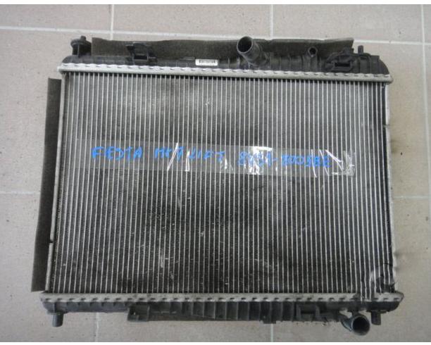 FORD FIESTA MK7 LIFT 12- chladič vody 8V518005BE