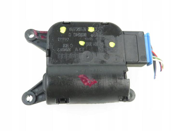 Motorček dvierok kúrenia A4 B6 8E1820511A