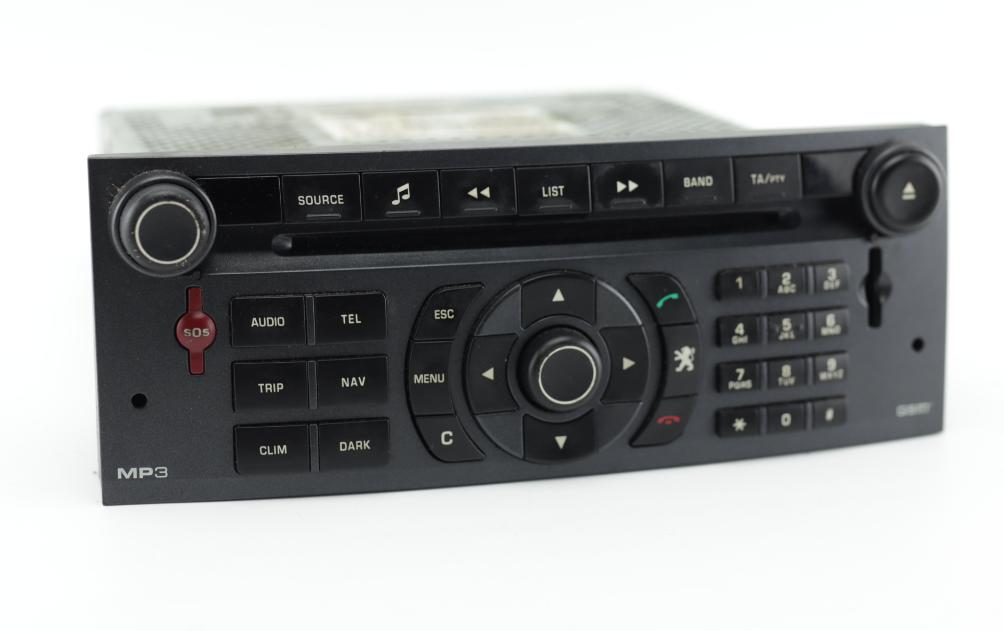 RADIO Navigácia GPS PEUGEOT 407 96601833XA ( kód nemáme)