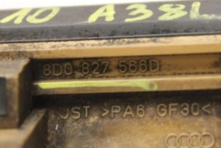 klika mikrospínač dveří zadní část AUDI A3 8L LIFT 8D0827566D
