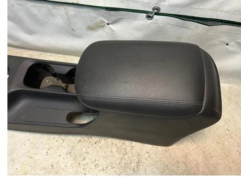 HYUNDAI I30 III  Tunel středový loketní opěrka