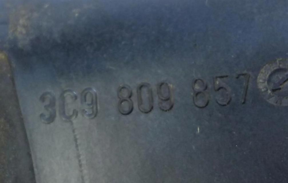 VW PASSAT B6 Combi Dvierka nádrže paliva 3C9809857