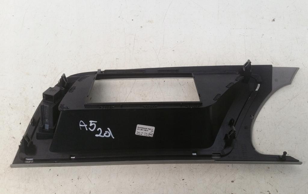 Rám: displej: - počítadlo:  Audi A5 8T1857186H