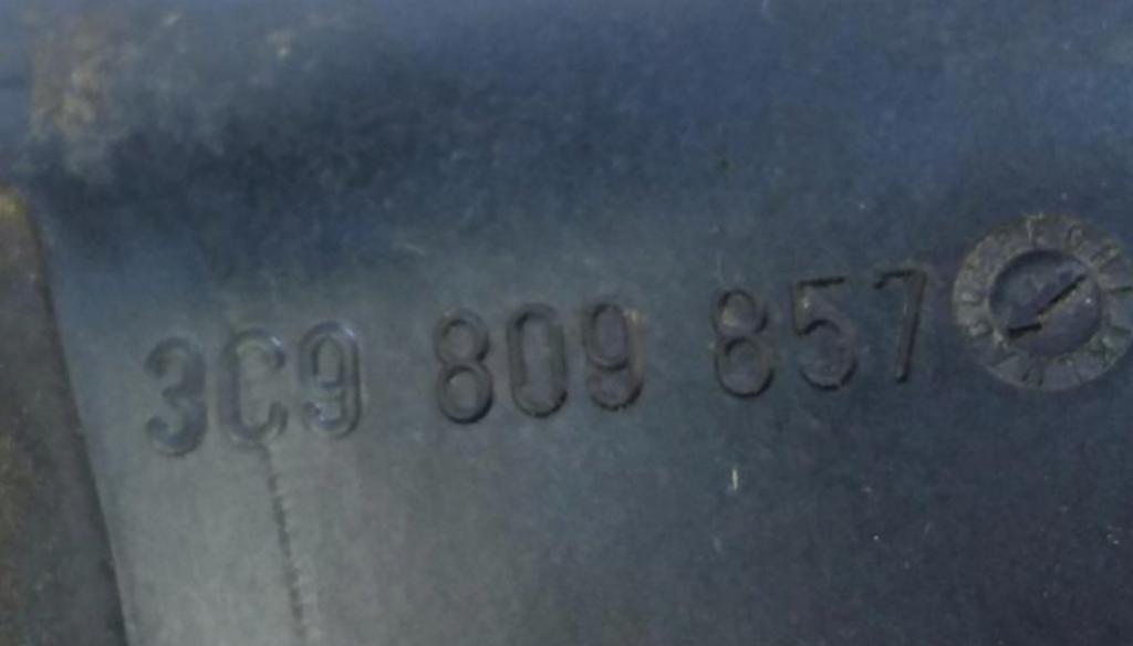 VW PASSAT B6 Combi Dvierka nádrže paliva 3C9809857
