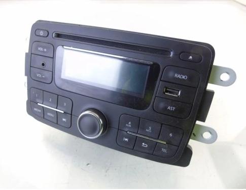 DACIA SANDERO II RADIO fabricky  bez KODU do radia