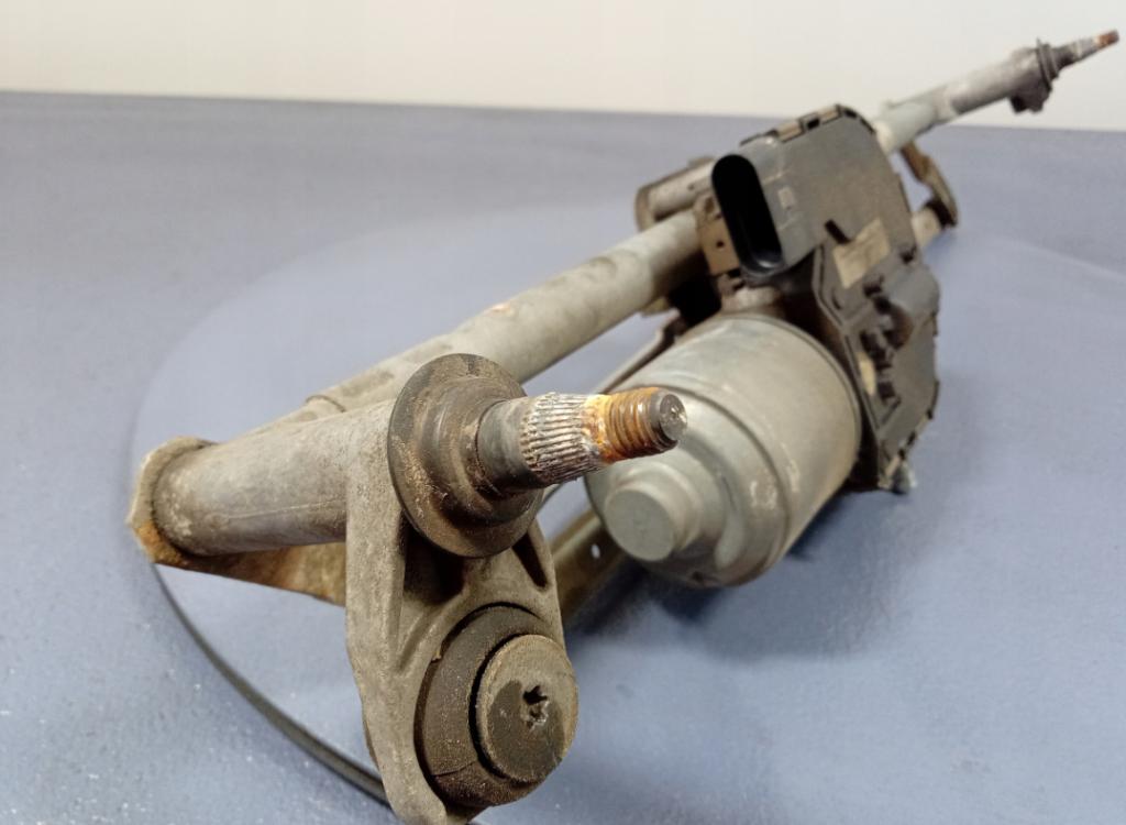 JETTA V Mechanizmus stieračov predný EU