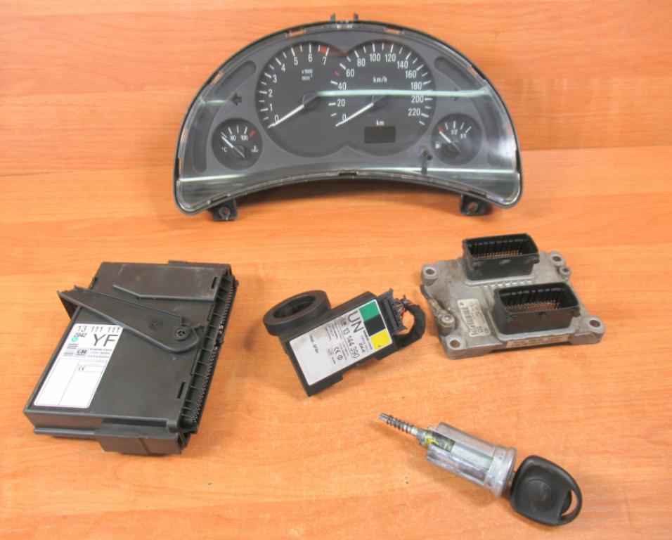 riadiaca jednotka Súprava OPEL CORSA C 1,2 16V 0261207962 SD
