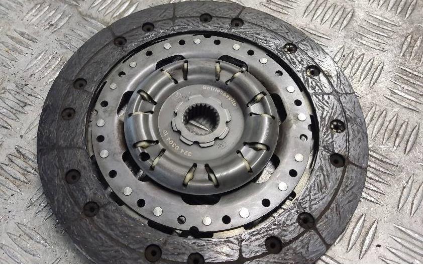 komplet Spojková sada (bez ložiska) FORD MONDEO MK3 2.0 TDDI