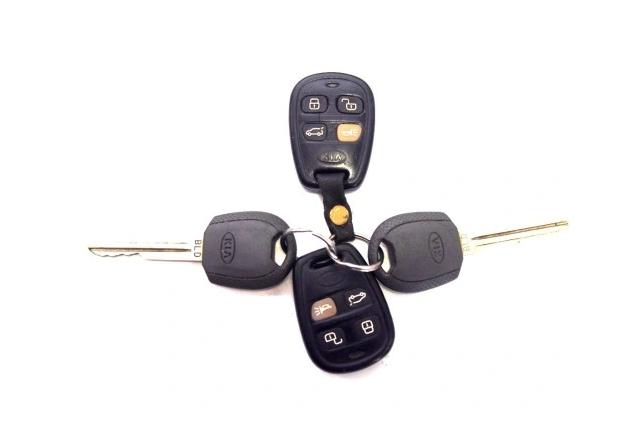 spinačka 2 kľúče 2  zamok,kladka KIA SORENTO: I