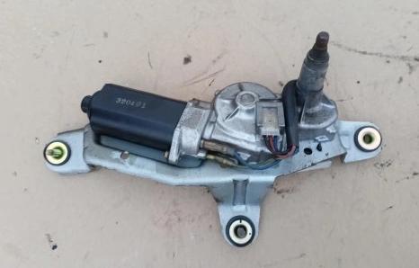 XTRAIL: T30  motor: stieračov