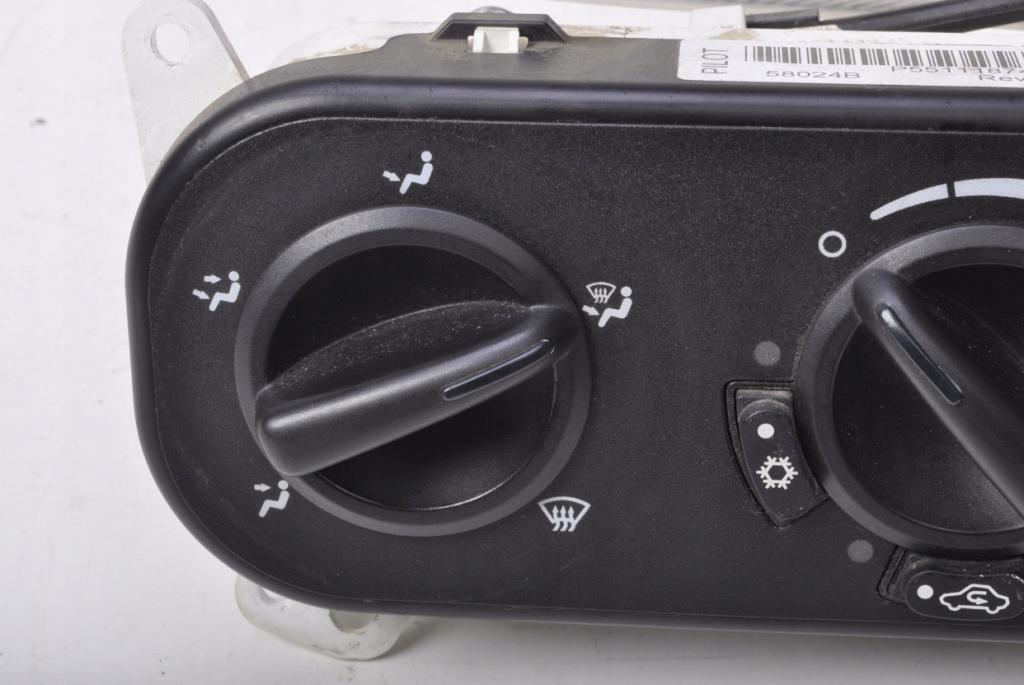 DODGE CALIBER Panel klimatizácie P55111874AC: