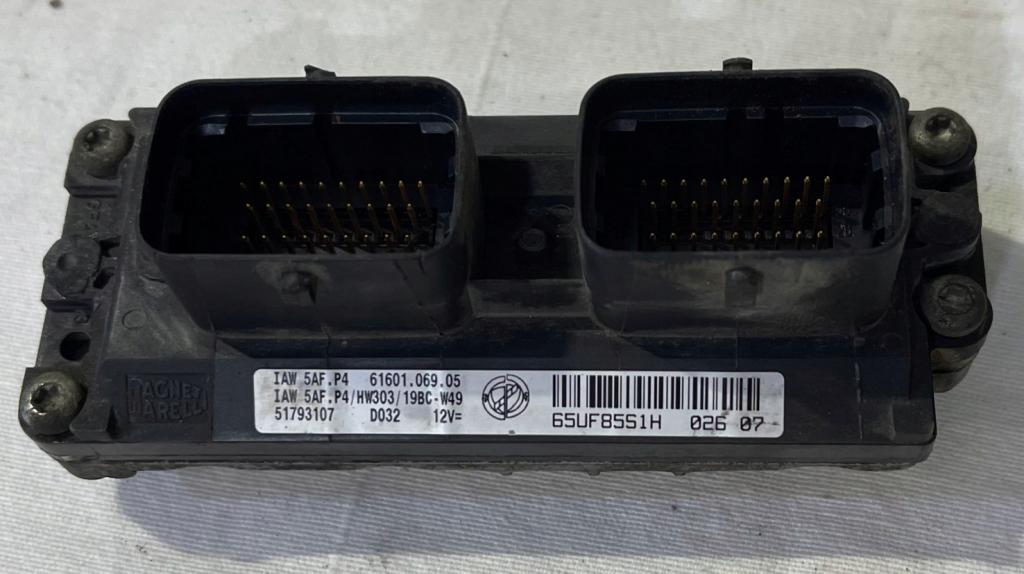 riadiaca jednotka Motor ECU FIAT PANDA 51793107