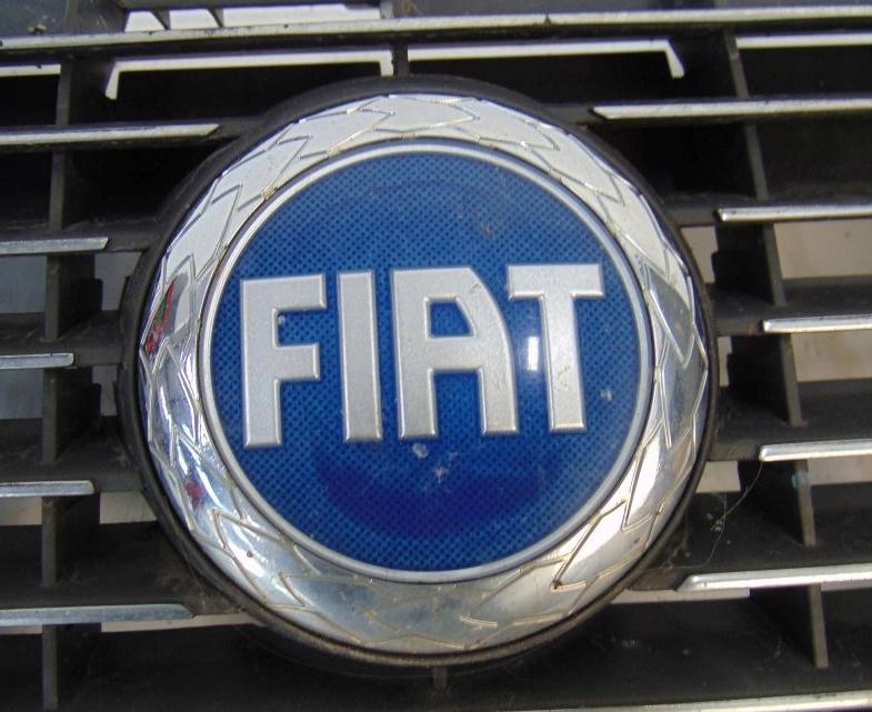 Mriežka maska FIAT CROMA II 2  735397230