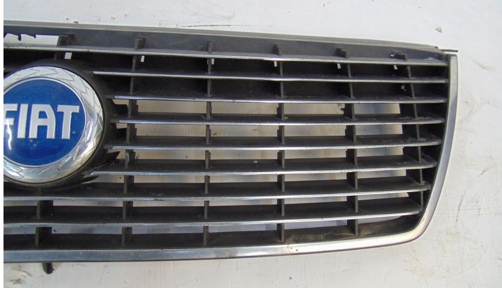 Mriežka maska FIAT CROMA II 2  735397230