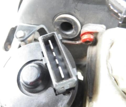 Posilovač VW PASSAT B4 1.9 TDI 3A1614101