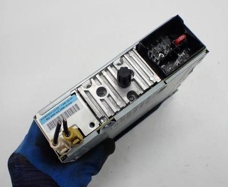RADIO CD MP3  RENAULT MEGANE SCENIC III  281159243R -- kód nemáme --