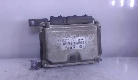 VW GOLF IV 1.4 Riadiaca jednotka Motora 036906032P