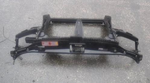 Držiak predný AUDI A3 8L 1.6 8V