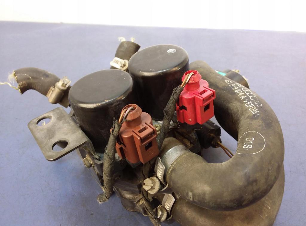 AUDI A8 D3 4.2 MPI Magnetický ventil vody 4E0959617A