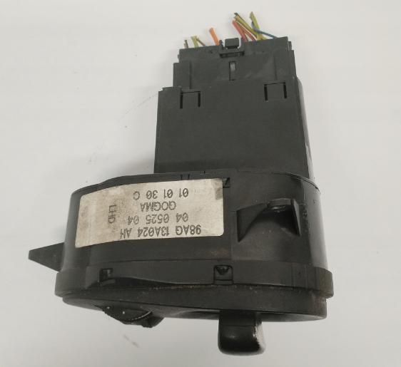 prepínač přepínač: světla: Ford Focus Mk1  98AG13A024AH