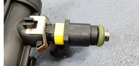 VW POLO 1.4 16V Lišta vstrekovacia 036133319BT