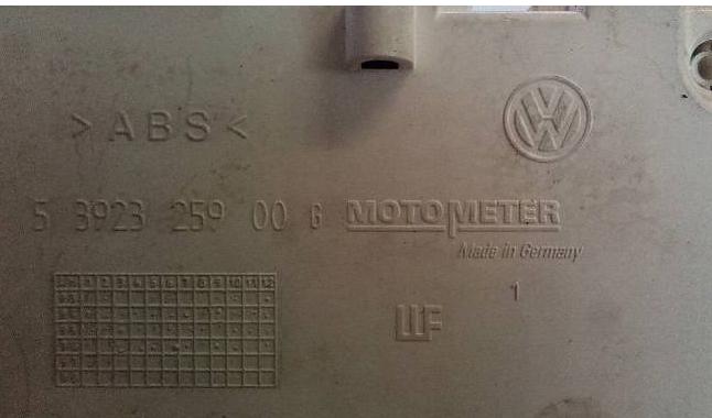 prístrojovka/ budíky hodiny: Volkswagen Golf III 1H0919865A