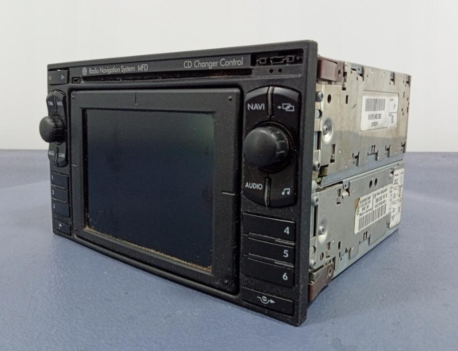 VW SHARAN I LIFT RADIO mavigace MFD 3B0035191D  -- KOD NEMAME --