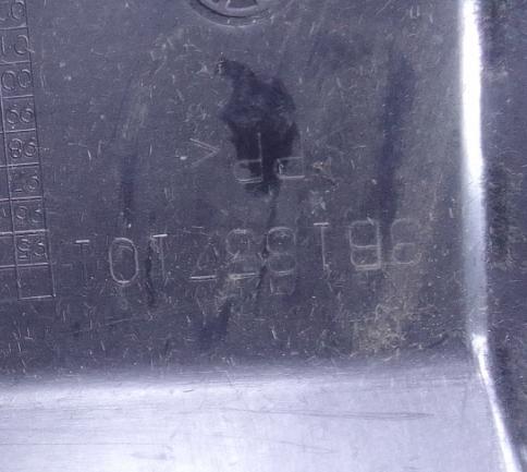 VW PASSAT B5 Priehradka, kastlík spolujazdca čierna farba